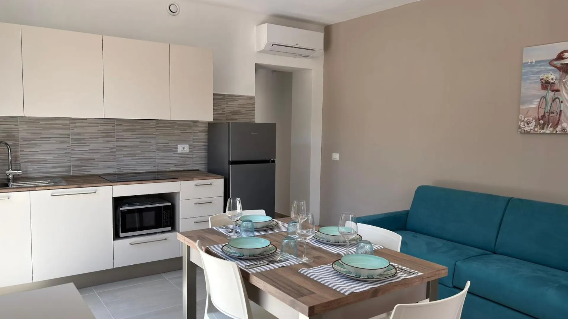 Aparthotel Acquaviva Suites San Vincenzo