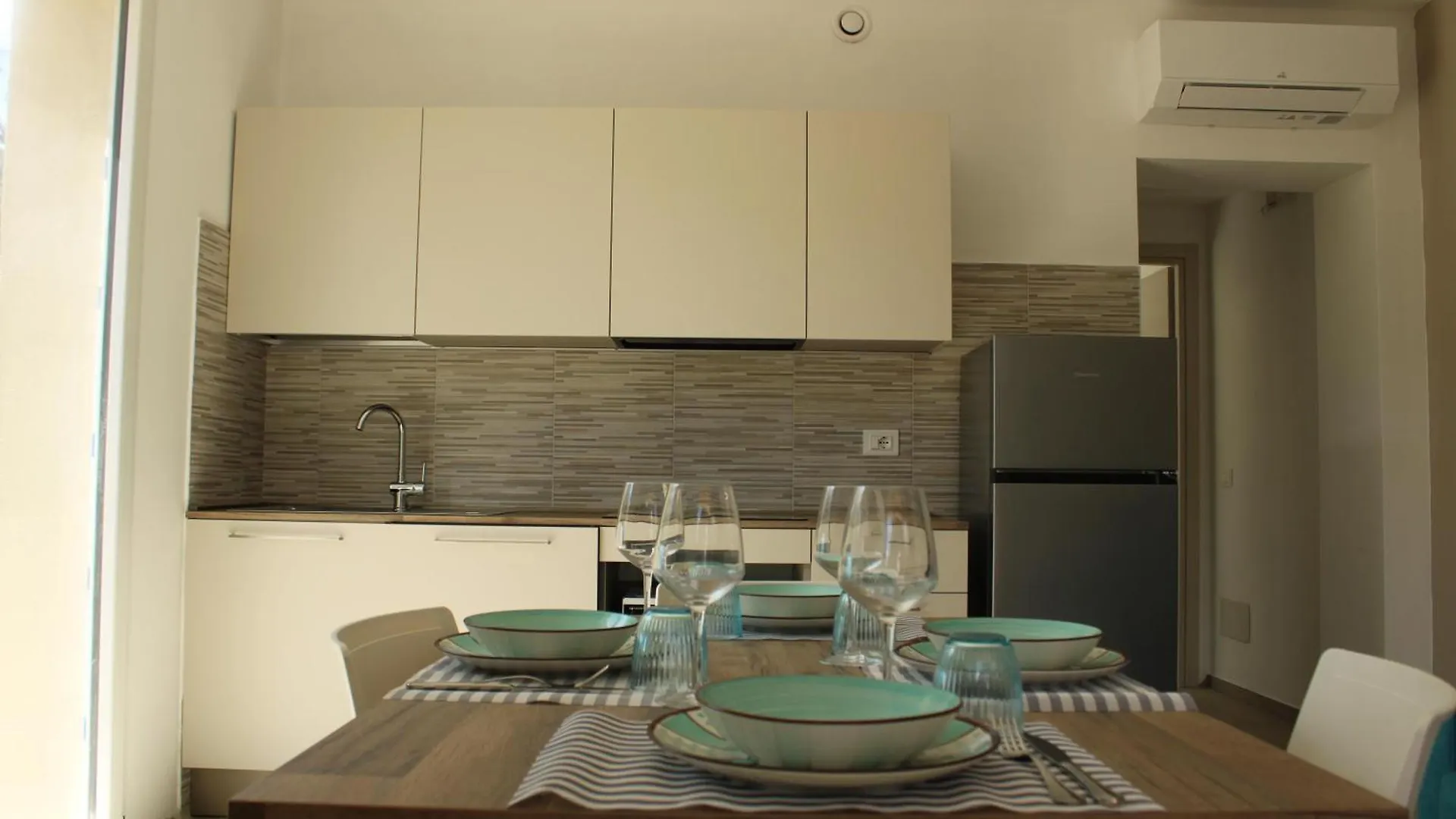 Acquaviva Suites 산빈첸초 아파트호텔